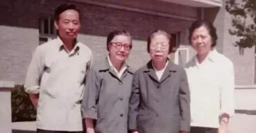 传奇女性黄慕兰两小时紧急传讯 亲手守护党中央危局 用漫长岁月洗清时代误会
