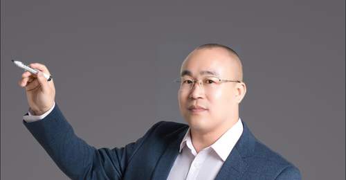 现在，考生和家长正处在志愿规划的关键阶段，面对数量众多的高校和专业，究竟哪些更适合自己？如何精准定位、科学填报志愿，无疑是当下每位考生与家长最为关注的焦点