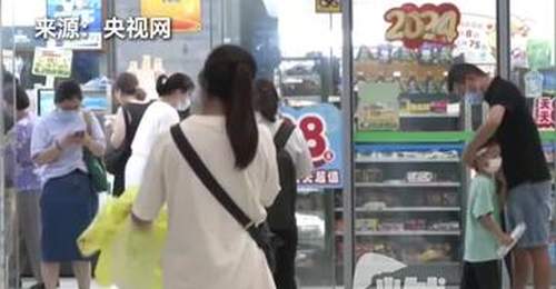 儿童专属零食热量堪比炸鸡：家长注意健康陷阱