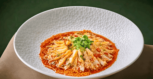 参与多元鲍鱼菜品制作体验 感受捞汁与蒸制带来的鲜香味