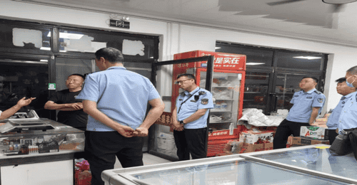 8月4日巴彦淖尔联合多部门进农牧区旅游点排查 给参与的农牧民和游客筑安全保障墙