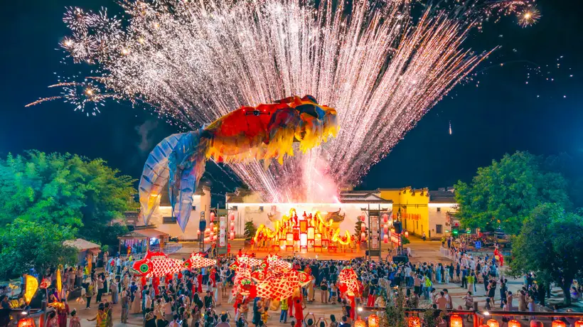 多元夏夜消费场景点亮市民游客休闲时光 各地烟火气里解锁专属夏日体验