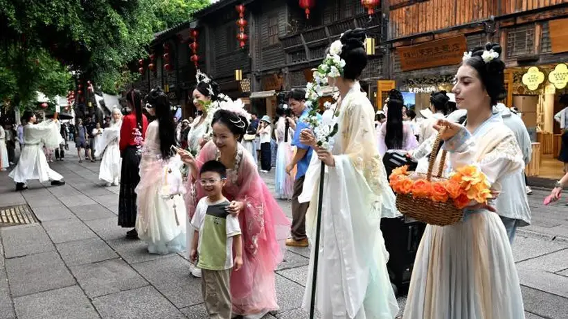 7月25日来福州三坊七巷 共赴花神巡游与民俗快闪的古街巷之约