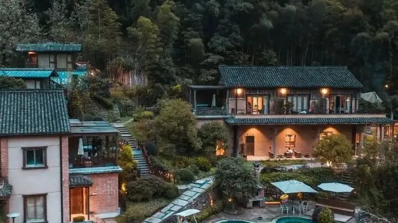 来桐庐青龙坞参与多元艺文活动 沉浸式体验山野古村的松弛日常