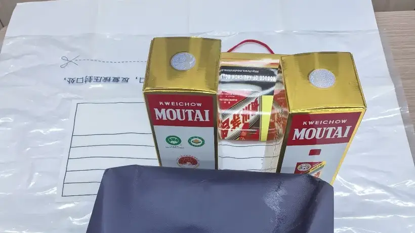 超市女子盗窃后连续三次换衣 还找人代叫网约车 警方:这场反侦察太“拼”了