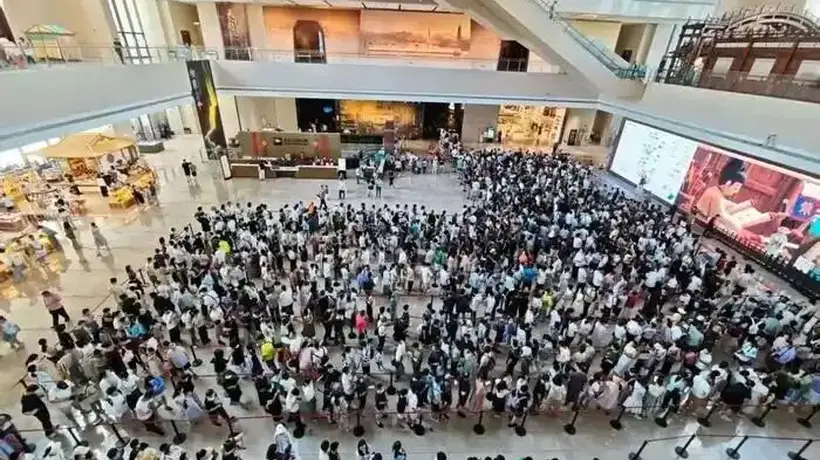 暑期文博场馆迎参观热 兽首展兵马俑事件敲响安全服务警钟 多馆需提前做足准备匹配观众文化期待