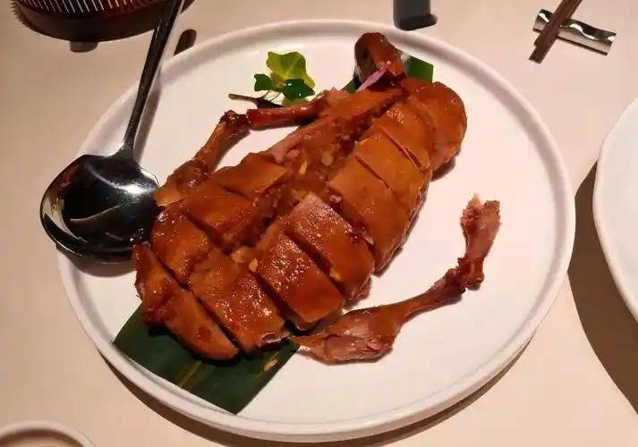 吕文扬的武林熬鸭：慢火熬出的江南老味