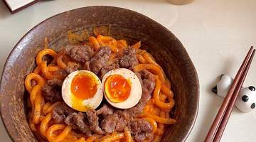 夏日乌冬面:蒜香牛肉裹浓汁