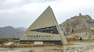 西北之北的阿尔泰山:喀纳斯、禾木、五彩滩、可可托海四季玩法与旅行全攻略