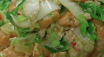 厨房烟火里的家常小确幸 亲手焖出的白菜油豆腐鲜爽适口