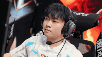 WBG战队打野位或将迎新变化 观众热议选手Jiejie的赛场选择与转机时刻