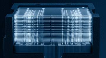 IBM全新芯片指甲盖大小集成近千亿晶体管