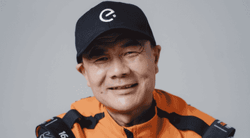 淘宝闪购城市骑士代言人王计兵 获得鲁迅文学奖