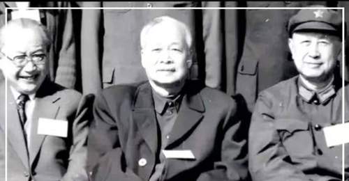 584. 美国上将公开承认,若不是这3个人,美国不会这么忌惮中国 #军迷发烧友 #军事科普 #科普一下 #军事爱好者 #军事迷