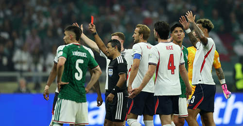 FIFA官方公告宽萨战墨西哥染红禁赛2场 无缓刑立刻执行