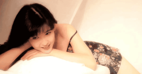 周慧敏轻熟性感羊毛卷美照曝光 你能想象不老女神这样的状态吗