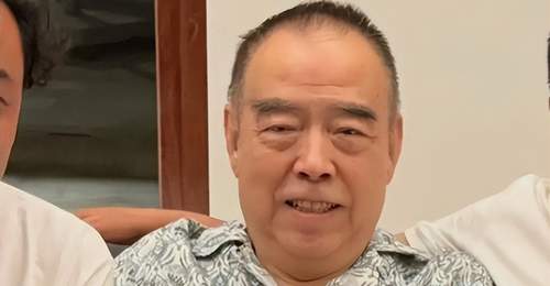 7月24日看陈凯歌的片场人生：四十年熬到腰椎出问题，老观众看他的创作路满是感慨