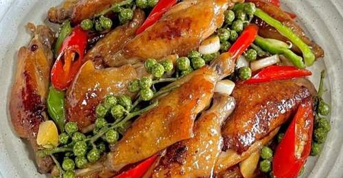 香飘四溢的家常好菜:超快手鸡翅与入味卤猪肝,解锁家常美味新体验