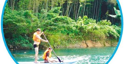漓江之上体验趣味桨板 多元水上活动解锁文体旅新玩法