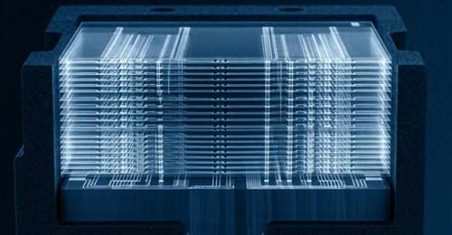 IBM全新芯片指甲盖大小集成近千亿晶体管
