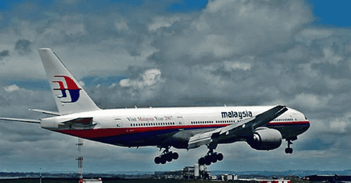 马来西亚政府宣布:将继续搜寻失踪航班MH370,期限延长一年
