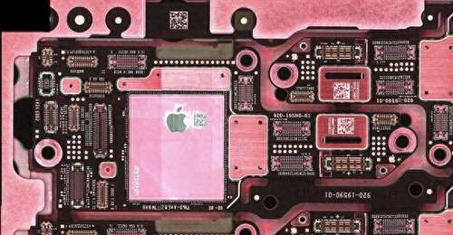 iPhone 18 Pro遭史诗级泄密!苹果一心去风险 印度反倒成最大风险