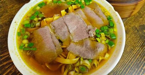 沈宏非:咖喱牛肉线粉汤