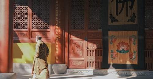 全国寺院陷入关停潮!并非缺顾客,而是自己把自己搞垮了!