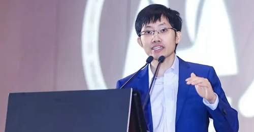 估值4800亿,DeepSeek火速开启新一轮融资!最快明年IPO