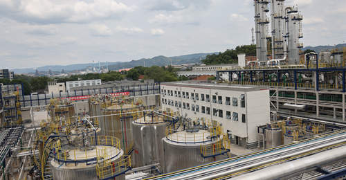 走进川维化工高端PVA生产基地 体验我国光伏电子关键原料自主突破的参与时刻