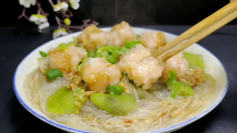 天热不想炒菜,就用这3样蒸一蒸!鲜嫩和浓郁蒜香味的搭配、闻着就流口水,好吃好做全家都喜欢