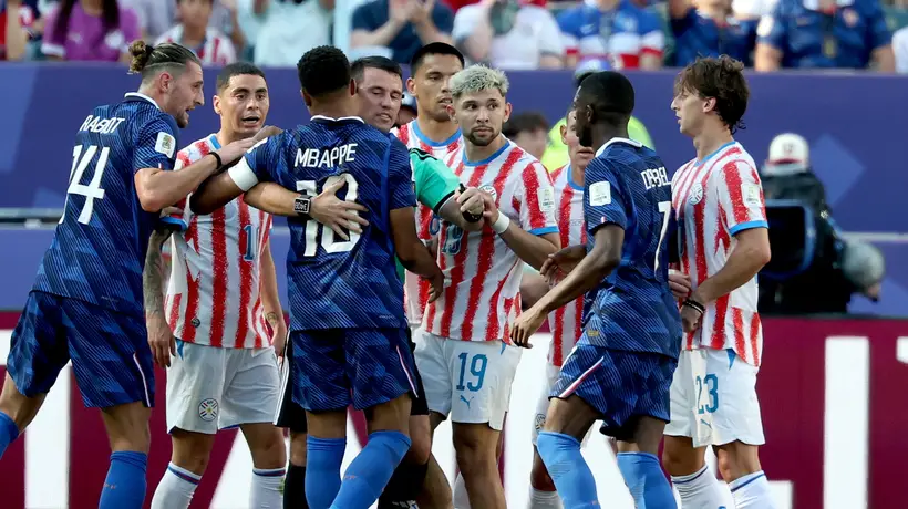 世界杯-5射0正巴尔科拉染黄 法国队半场暂0-0巴拉圭