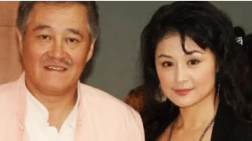 两性关系:45岁后,女人不怕你动手动脚,就怕你动这3样!