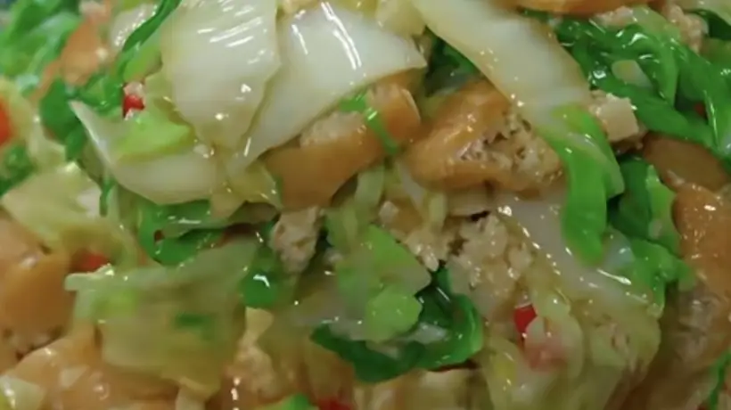 厨房烟火里的家常小确幸 亲手焖出的白菜油豆腐鲜爽适口