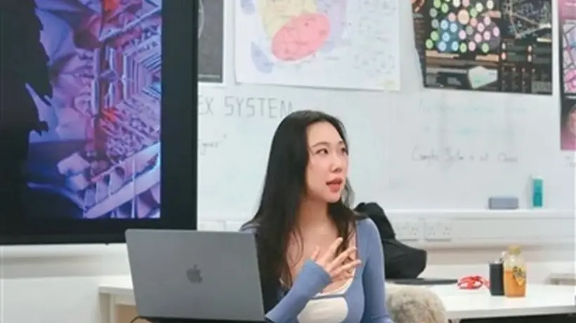 用视觉艺术 传苗绣风华(侨界关注)