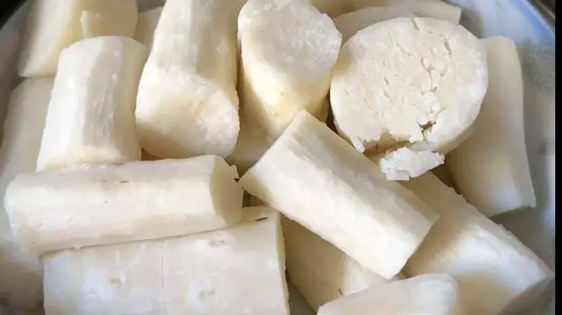 蒸山药配蒜蓉青菜:温和家常组合,杂粮鲜蔬清淡又美味