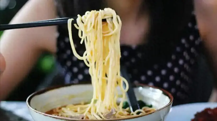 早餐为什么不建议吃面条?医生:不止面条,这5种食物,也要少吃