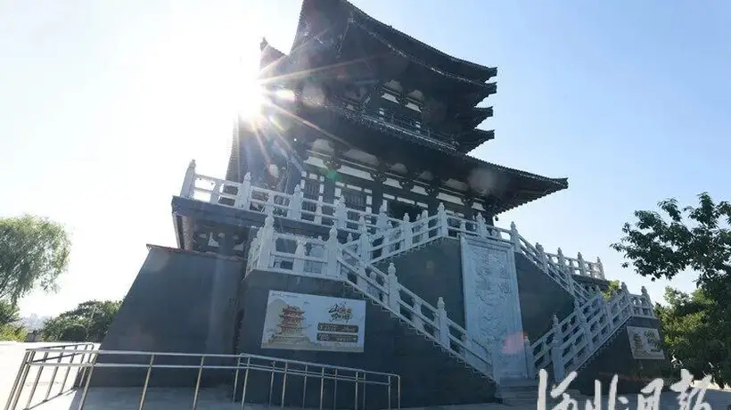 唐山南湖旅游景区龙山阁全新开放 迎来首批游客