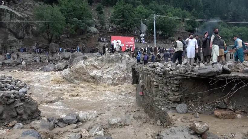阿富汗东部强降雨引发洪灾致20人死亡百余人生死未卜