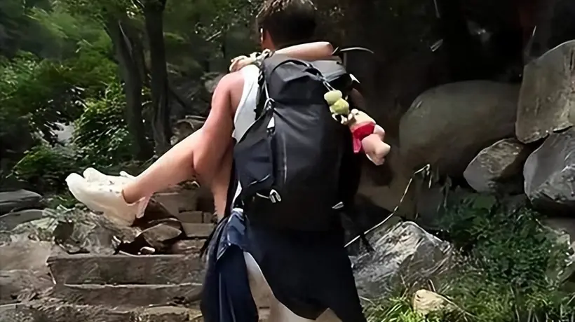 泰山陪爬服务多元体验引热议 正规便民却因供需跑偏变味